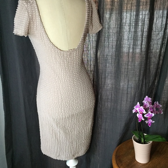 Short Sleeve Lace Ruffle Detail Dress Scoop Back S - Picture 2 of 6